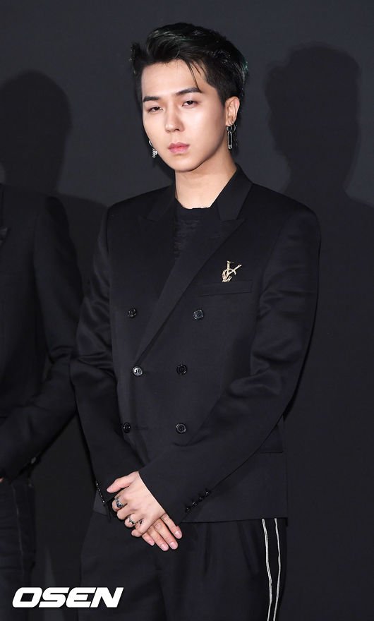 OnlyLookAtMino's tweet photo. [!!] Press Photos of MINO at Saint Laurent Party in Boon the Shop Chungdam. 🔥 🔥 2 https://t.co/FtolnlmypT