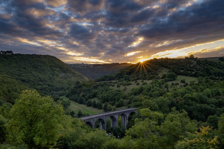 peakdistrict's tweet photo. This week we celebrate English Tourism Week - be inspired and share your #PeakDistrict experiences with us; we'll retweet the best! #ETW17 https://t.co/MNJJVU5qhw
