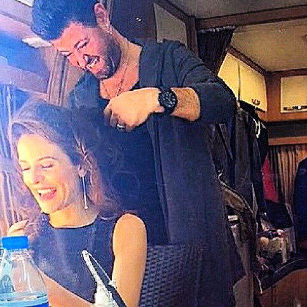 SylviaMargulies's tweet photo. Behind the scenes ⭐️⭐️😍😍
#Paramparca #ebruözkan 
@_erkanpetekkaya https://t.co/FKU5VfvofF