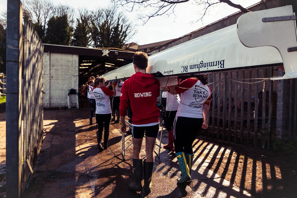 AstonUniversity's tweet photo. 🚣🏻 It wasn't the dream start but @AstonRowing did us proud on the first day of Varsity🙌🏻 ℹ️ @AstonUniversity 2-4 @MyBCU #weareaston https://t.co/2mSql4g3CV