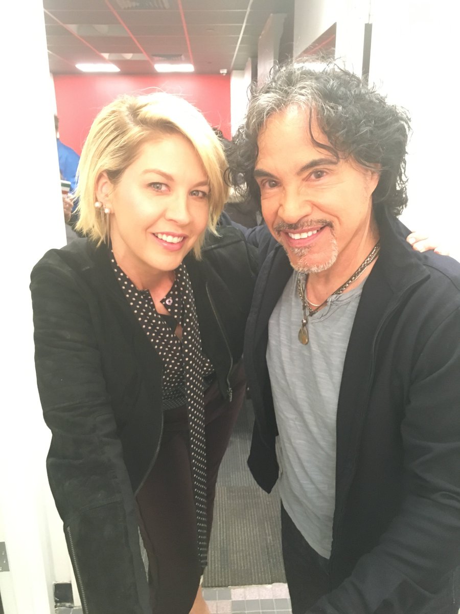 JohnOates's tweet photo. With @JennaElfman at Fox: https://t.co/GyGB7fDffU