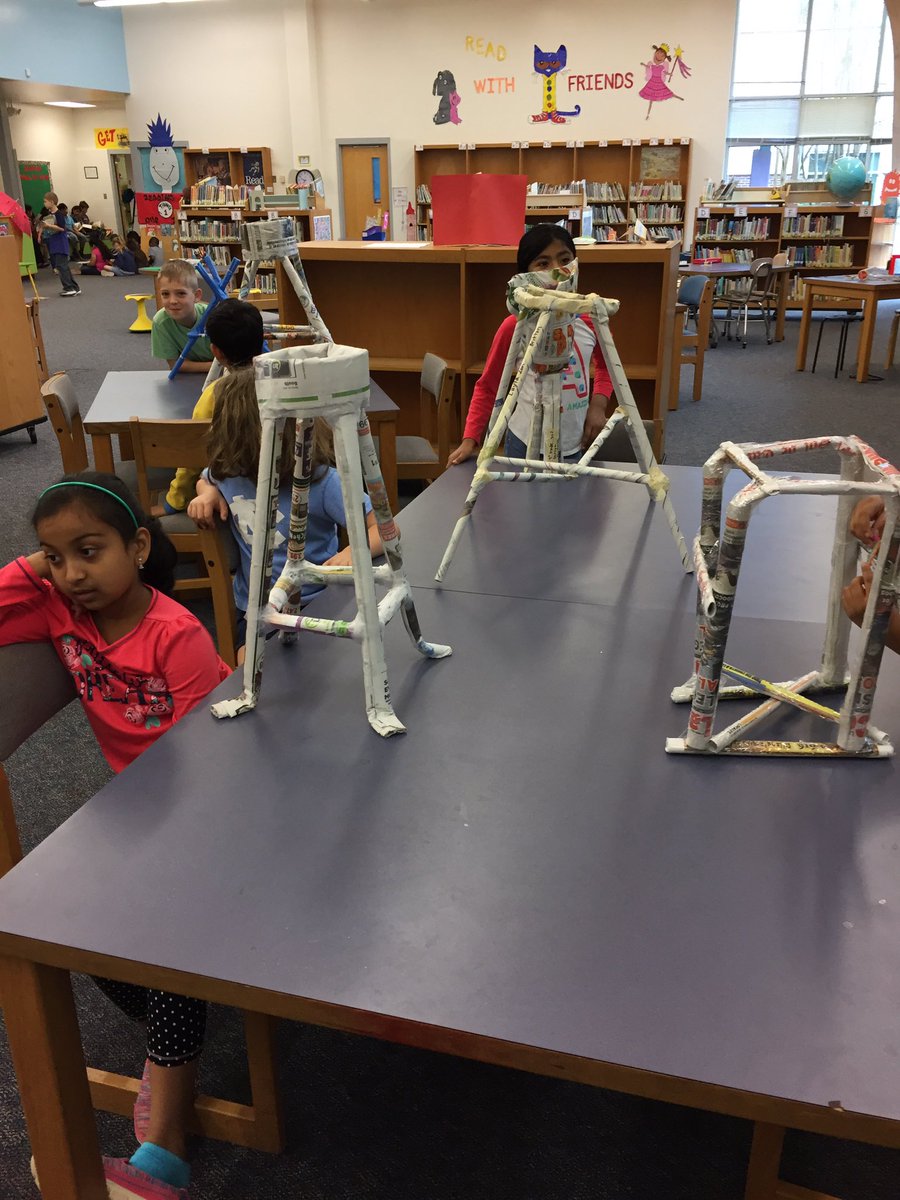 WeatherstoneES's tweet photo. Bridge tower testing with 1st grade. #MarchSTEMchallenge https://t.co/bIJNqVBpiN