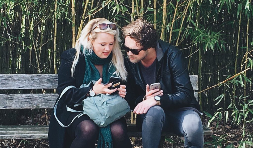 livkrake's tweet image. Mn broer en ik judging you 👀