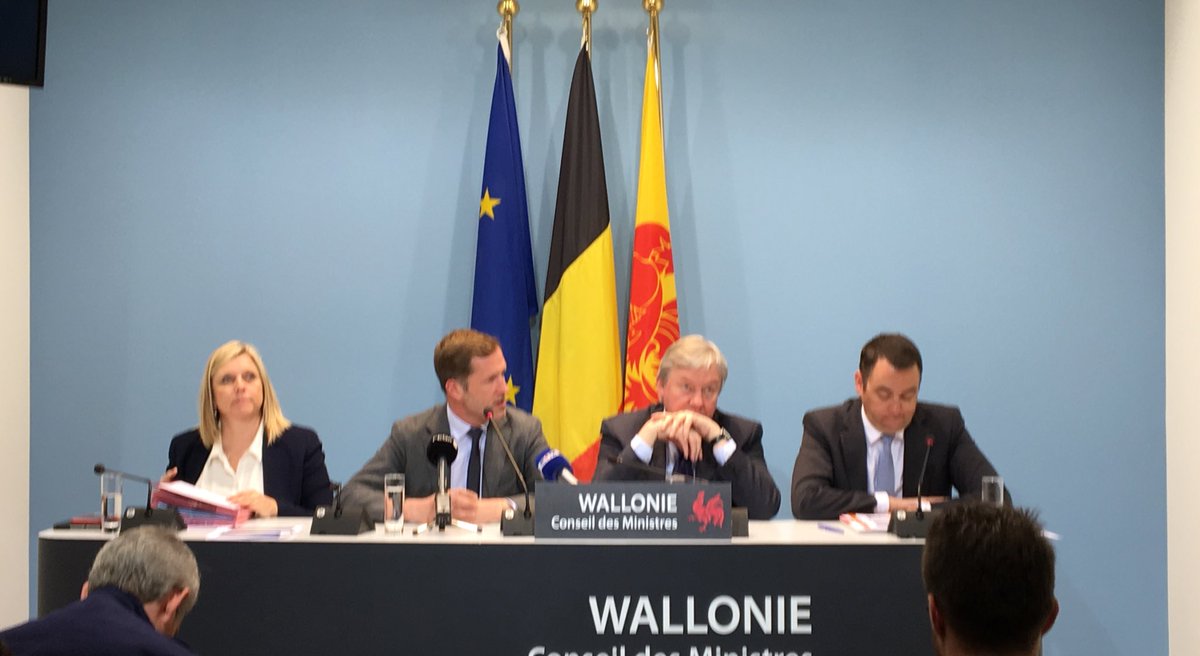 PaulMagnette's tweet photo. Caterpillar. Le Gouvernement s'y était engagé, le site sera repris par la RW pour 1€ symbolique. Valeur comptable : 143 millions €. https://t.co/ETW6DA8gBm