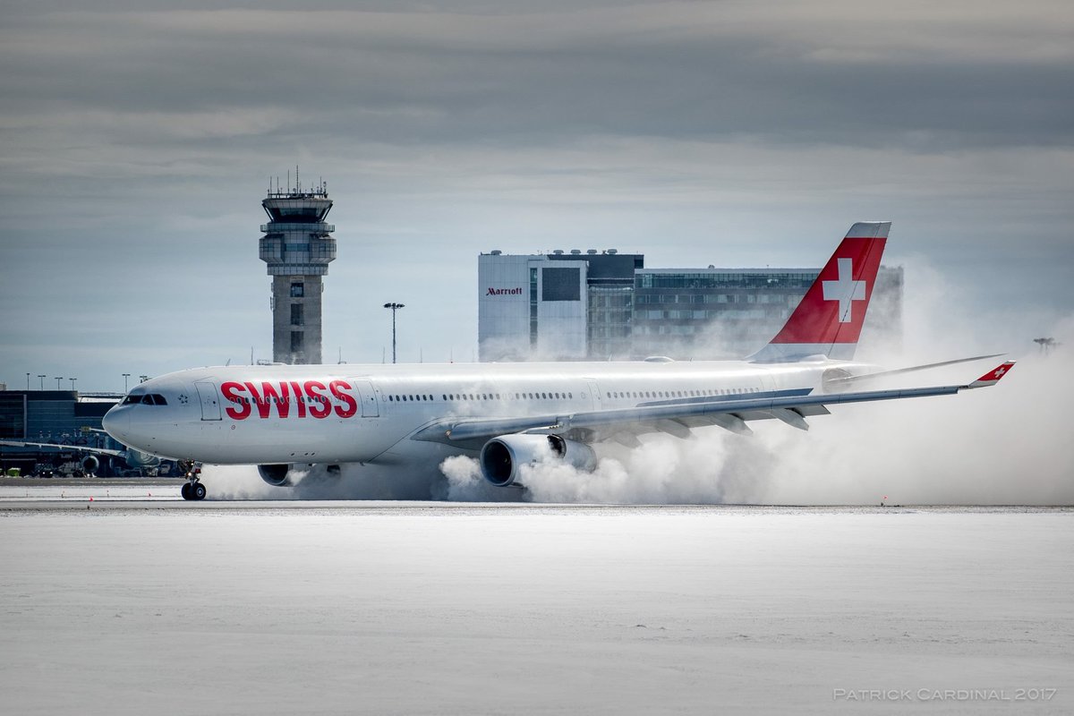 patcardphoto's tweet photo. @FlySWISS #LX86 arrives at @aeroportsMTL on Saturday in style! This dynamic image is produced because of the residue on the Rwy not snow! https://t.co/ngvGy6xqUC