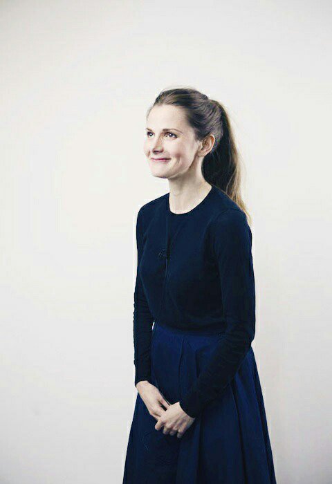 Happy birthday to the beautifully talented Louise Brealey!   