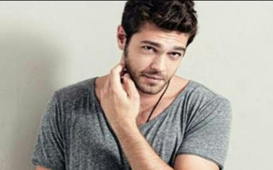 ÖNEMLİ!
  3 Nisan 23:30'da Furkan Andıç'ın doğum günü için tt çalışması yapıcaz. İlk tweet <a href="/FurkanAndicFS/">Furkan Andıç News</a> 'den. Desteklerinizi bekliyoruz :)