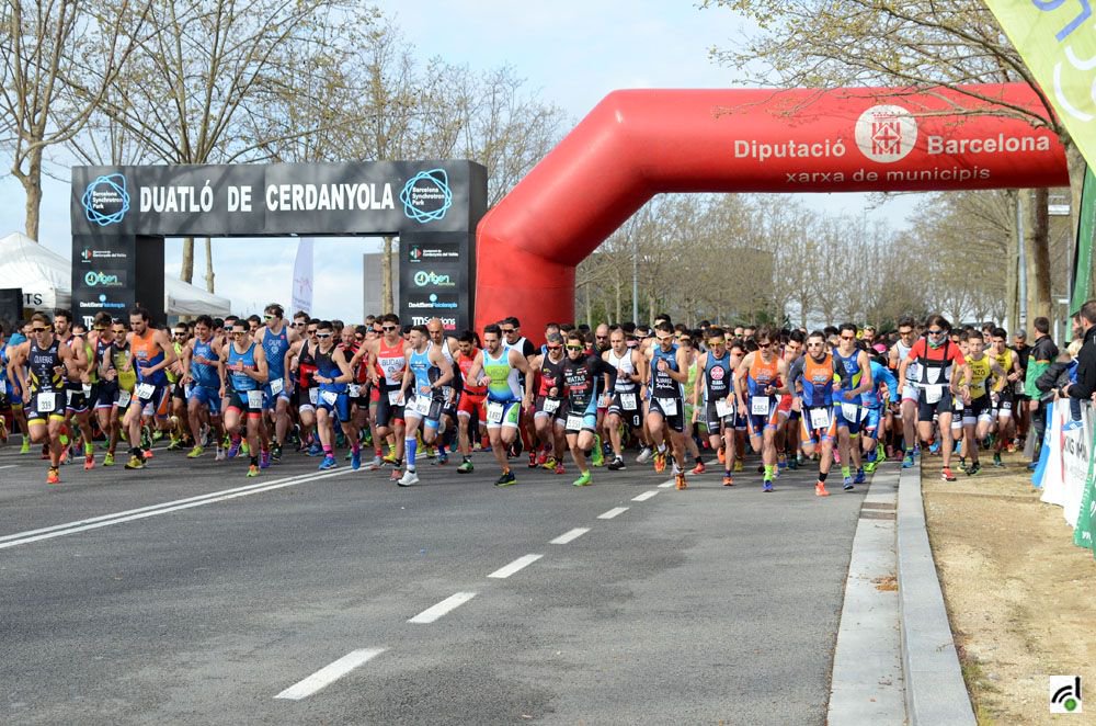puntinfo's tweet photo. Els favorits compleixen els pronòstics i guanyen el Duatló de Cerdanyola
https://t.co/Te1pdhnnUV #Cerdanyola @SardaEsports @atcerdanyola https://t.co/WsfDca1mze