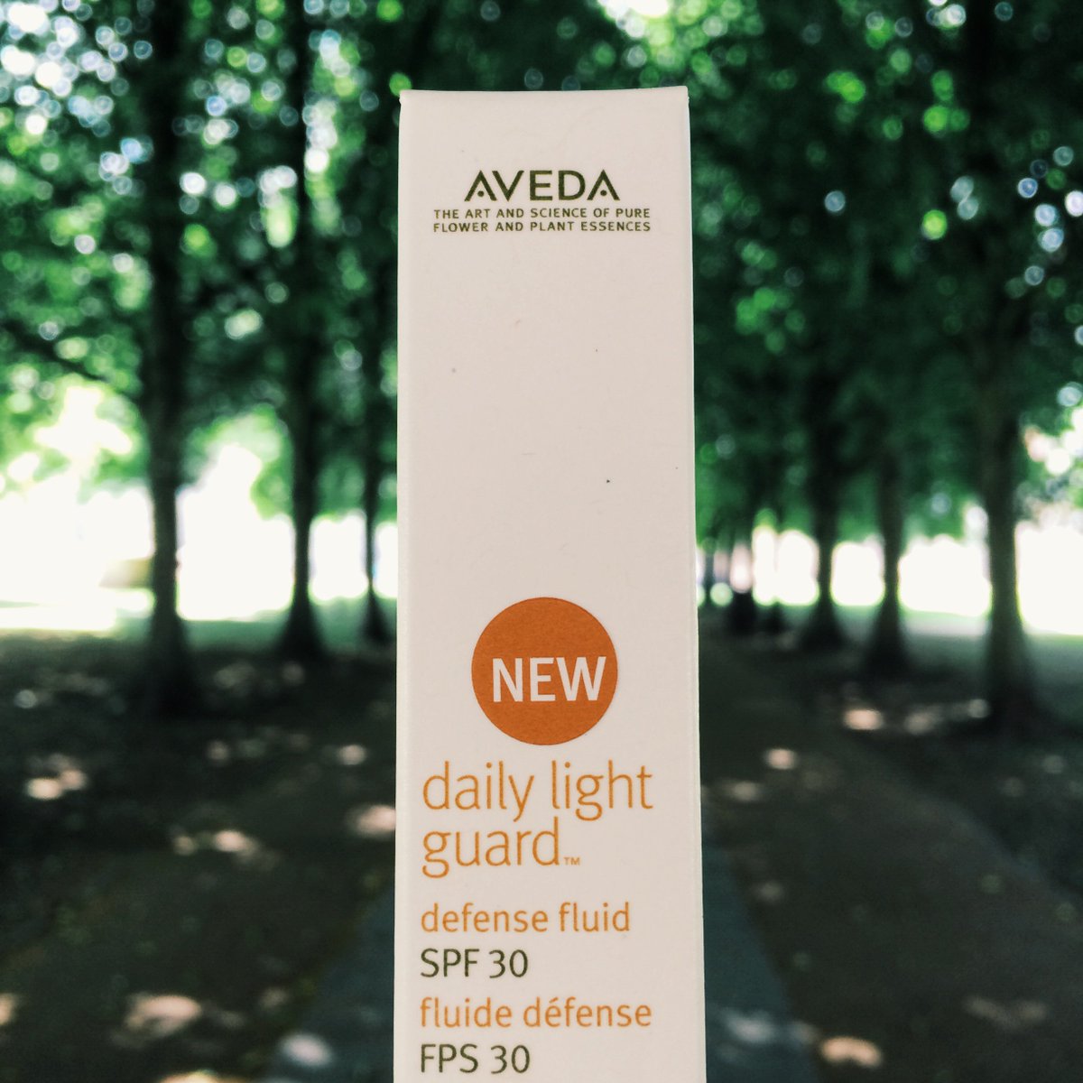 MawsonandCo's tweet photo. The #Sun is out today - so don't forget to apply your @avedauk #dailylightguard for #spf protection against the #sun & elements! #protip https://t.co/p205NY8654