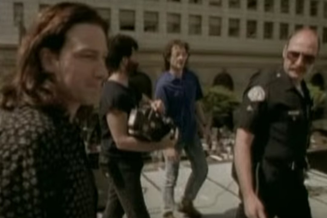 UltClassicRock's tweet photo. 30 years ago, U2 did their best Beatles impression in the "Where the Streets Have No Name" video: https://t.co/tsQY2bvhJa https://t.co/sFBEaqC9Yu