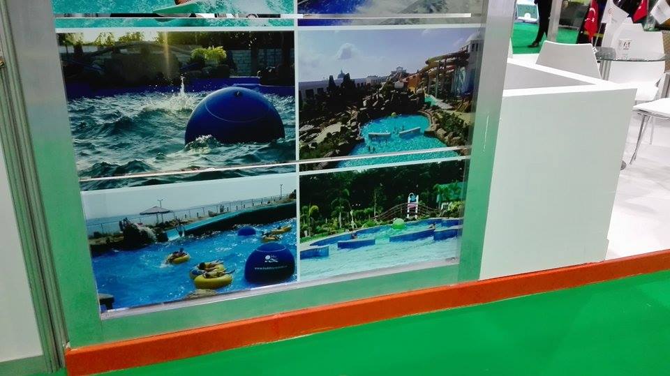 TheWaveBall's tweet image. First day at @DEALIEC with our partner @PolinWaterparks ! :) #DEAL2017  #thewaveball #wavesmachine #wavesgenerator