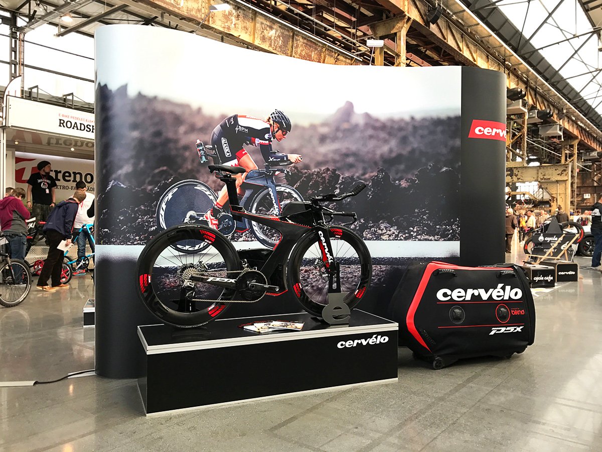 medienkraftwerk's tweet photo. Der neue #Messestand von @medienkraftwerk für #Cervélo #ISOFrame #Messesysteme hier bestellen https://t.co/nepWM7ADWN https://t.co/DBnbCMHJOl