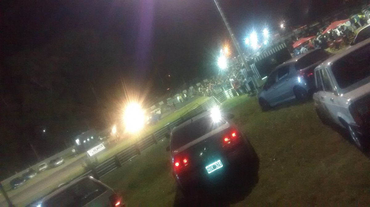ClasicosAlPiso's tweet photo. Mi lugar.. es ahí donde nos gusta estar, dónde conectamos, donde están los Fierros y los Fierreros... 🔧

No en un encuentro de autos bajos👻 https://t.co/8ksEosxNg1