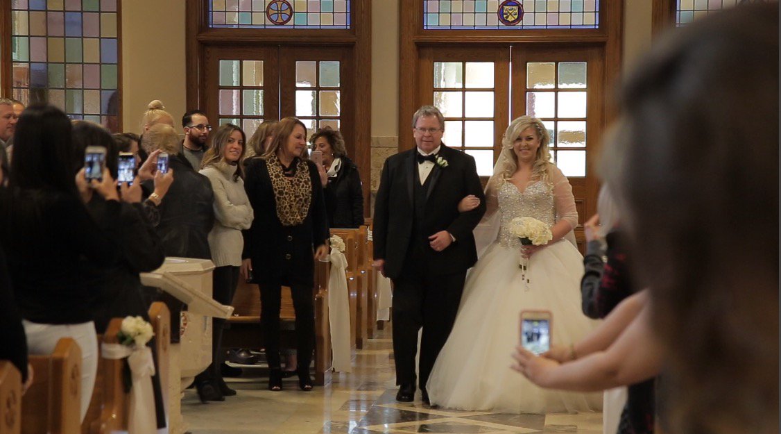 At least the iPhone camera is white so it blends in with the bride's dress #blockedbride #weddings #weddingguest