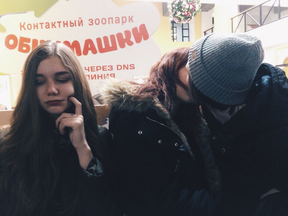 stfox007's tweet photo. Коротко о моих прогулках с лучшей подругой у которой есть парень: https://t.co/pzrcONYYGD