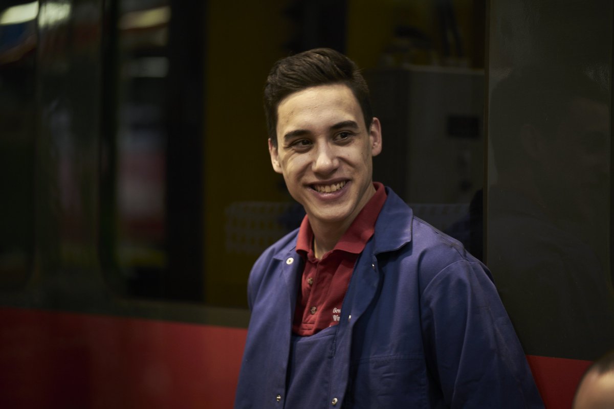 Deutsche Bahn Ag Kann Man Machen Bundesagentur Woche Der Ausbildung Auch Wir Stellen 17 Wieder Kraftig Ein Z B 4 Elektroniker Azubis Wie Martin T Co G3zt4ovrn2