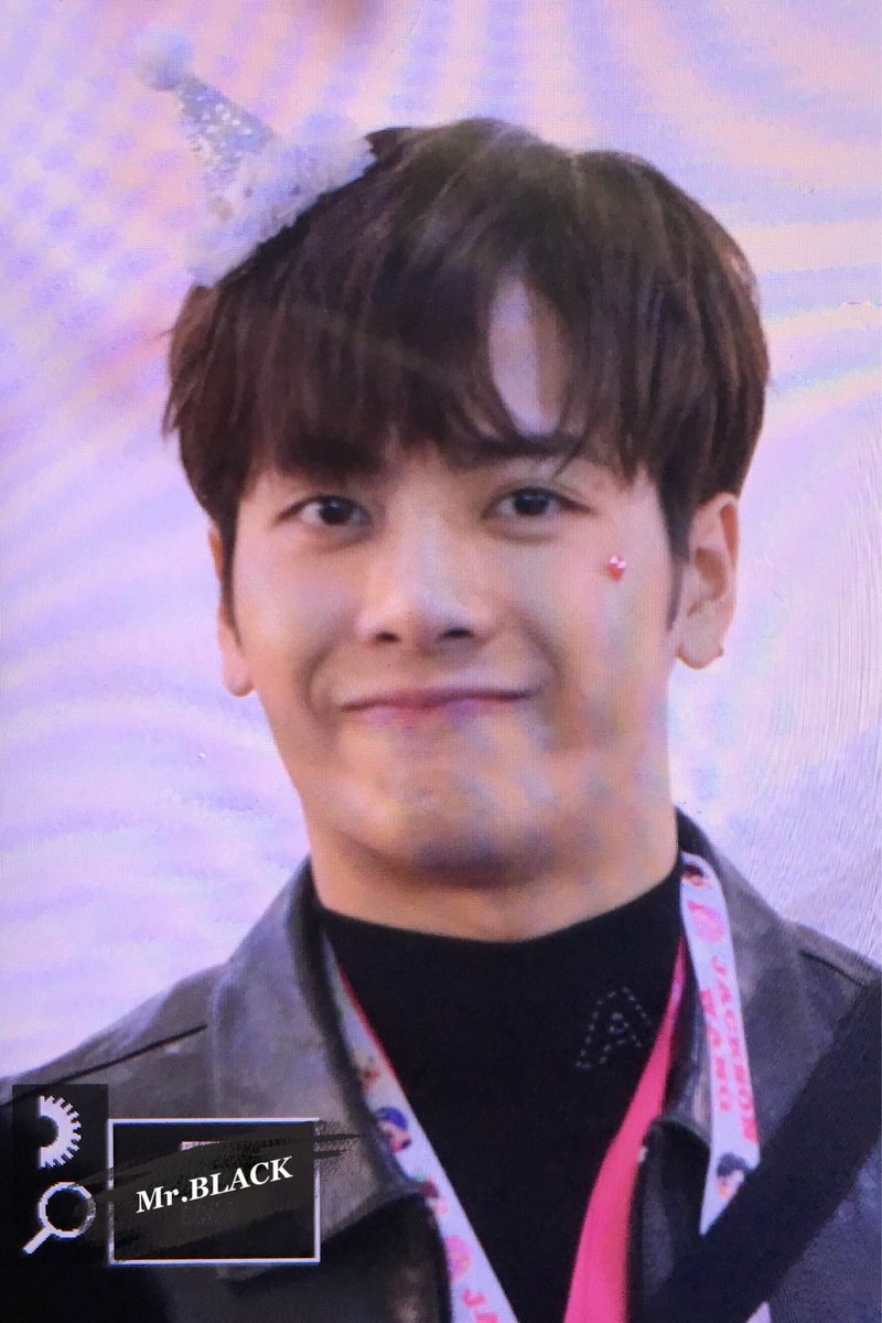 JS_relax's tweet image. 170327 G+ 스타존 팬싸 #잭슨 #Jackson #JacksonWang 우주대존잘,,,,