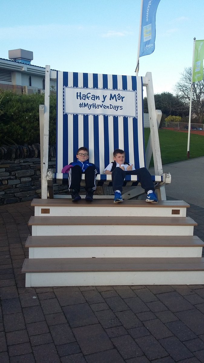 annebmcc's tweet photo. @haven https://t.co/vHOiXh0Oto