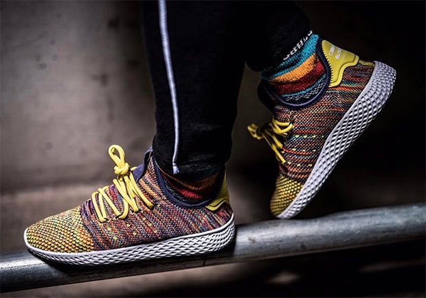 Pharrell’s next adidas Human Race shoe features Multi-Color sneakernews.com/2017/03/27/pha…