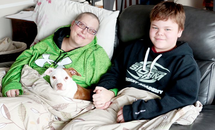 Canadian Cancer Society awards #PrinceRupert volunteer Sheryl Sadorski-Gordon with Medal of Courage #RelayForLife thenorthernview.com/news/417190103…
