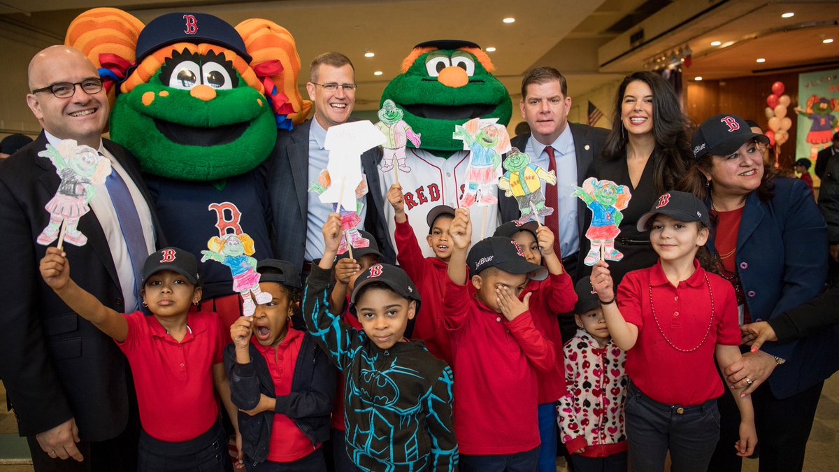 RedSox's tweet photo. In preparation for #OpeningDay we've joined @marty_walsh &amp; @JetBlue in donating over 40K hats to @BostonSchools! #SoxHatsForBPS https://t.co/daiXJYTgDN