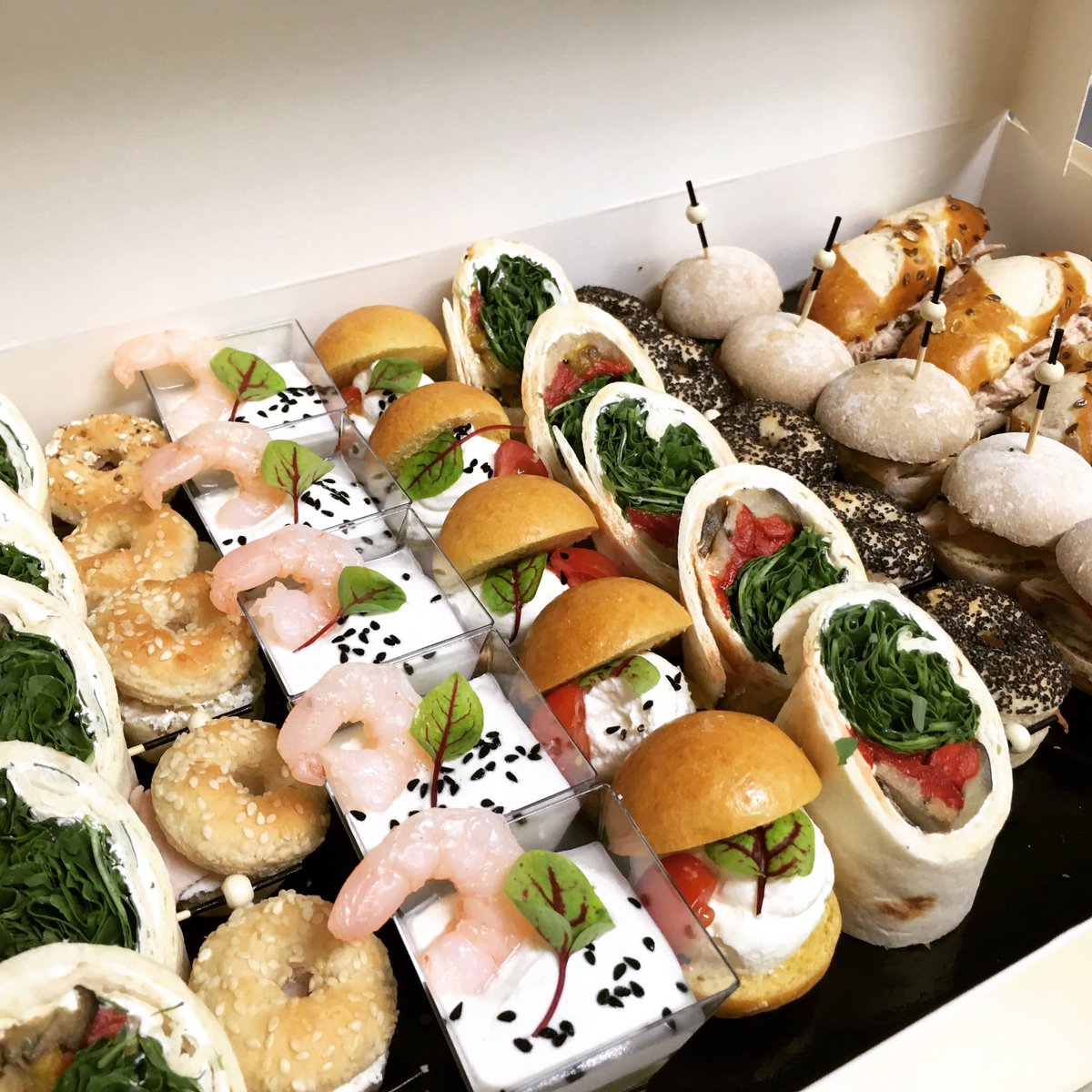 nikorivoallan's tweet image. Pièce cocktail en livraison #codecuisine #traiteur #luxembourg #lorraine #eurotoques