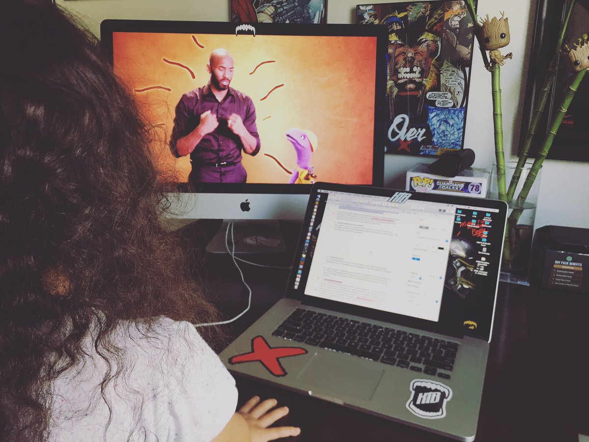 Hereaux_KB's tweet photo. #KobeRae watching @kobebryant in my #Musecage ... Learning about the meaning of #Musecage ❌🐍 https://t.co/MPpJI4VR05
