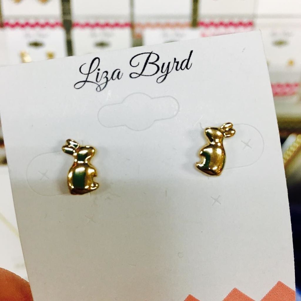 shoplizabyrd's tweet image. Some bunny loves you🐰💕#basketstuffers #earcandy ift.tt/2nouVYd