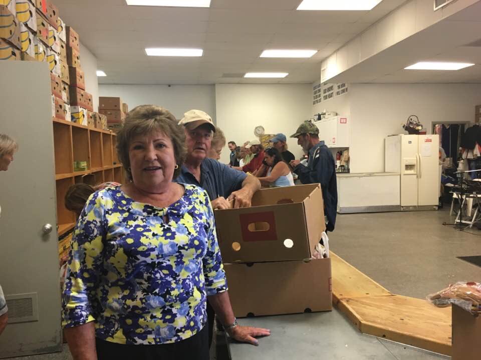 MIPresby's tweet photo. Sharing MIPC packages for the homeless  - and human connection and compassion - at the Mission for Hope. #40daysofservice https://t.co/LLOwc5zAdn