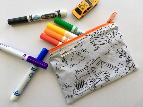 penandthimble's tweet photo. A marker case and coloring activity in one! Color, wash, start again! #travellingwithkids #quietactivity #kidscrafts https://t.co/ZluksyKXZi https://t.co/2ur4AftHEd