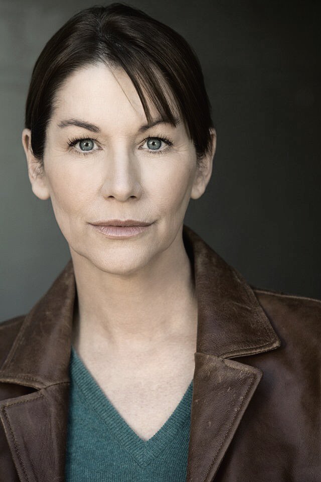    Happy birthday to the amazing Caroline Williams! ¡Feliz cumpleaños 