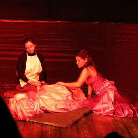 IntelectoA's tweet photo. En @IntelectoA deseamos un #DiaMundialDelTeatro a todos los que se dedican a esta brillante profesión. https://t.co/jVrFvg1XWp
