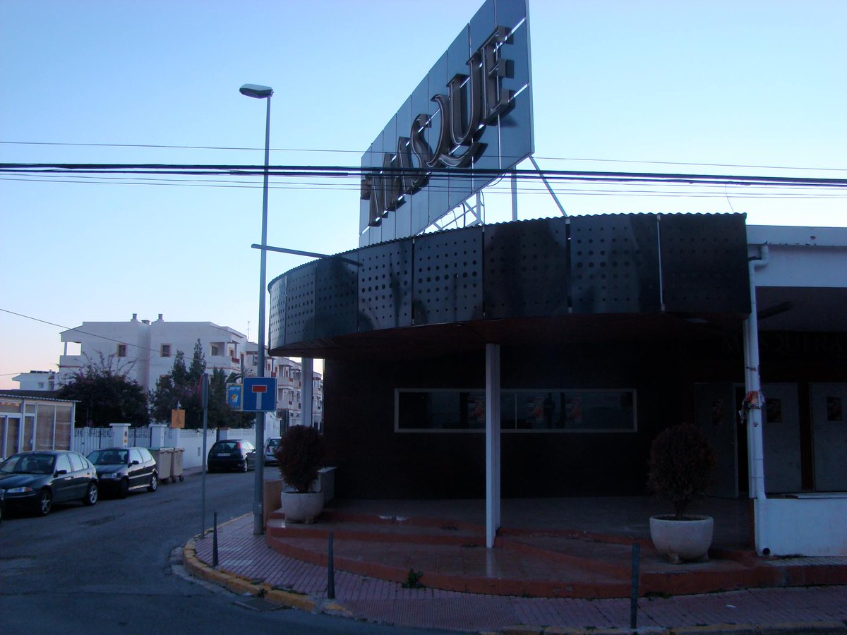 Sankeys Warehouse tweet media