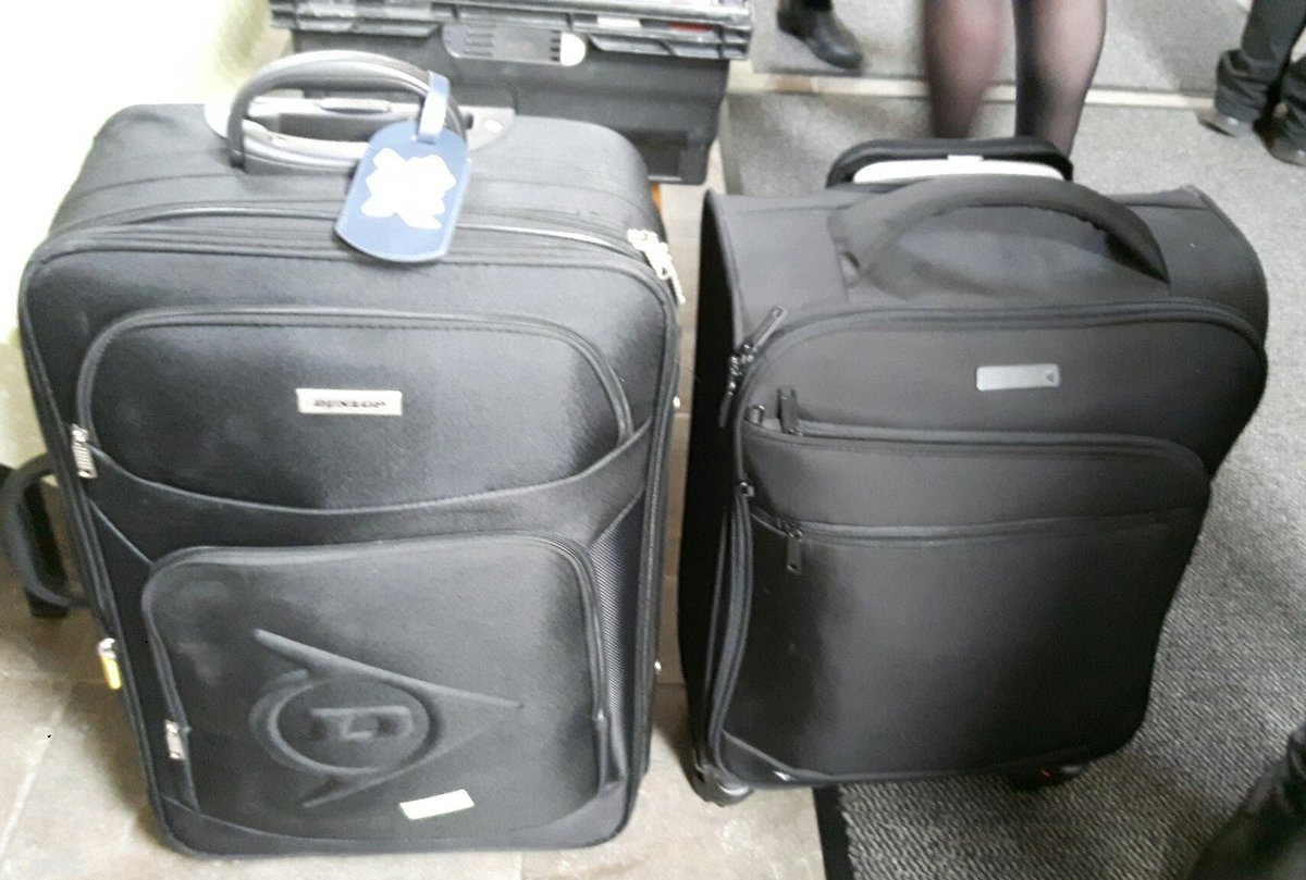DavidJ_GF's tweet photo. @ad_rogers @__Dr_H__ @GlutenFree_AL @AlimentaryBites #HandLuggageGate I take issue with the luggage comprisions. #OutOfSpec ? https://t.co/Bi0pisqu0w