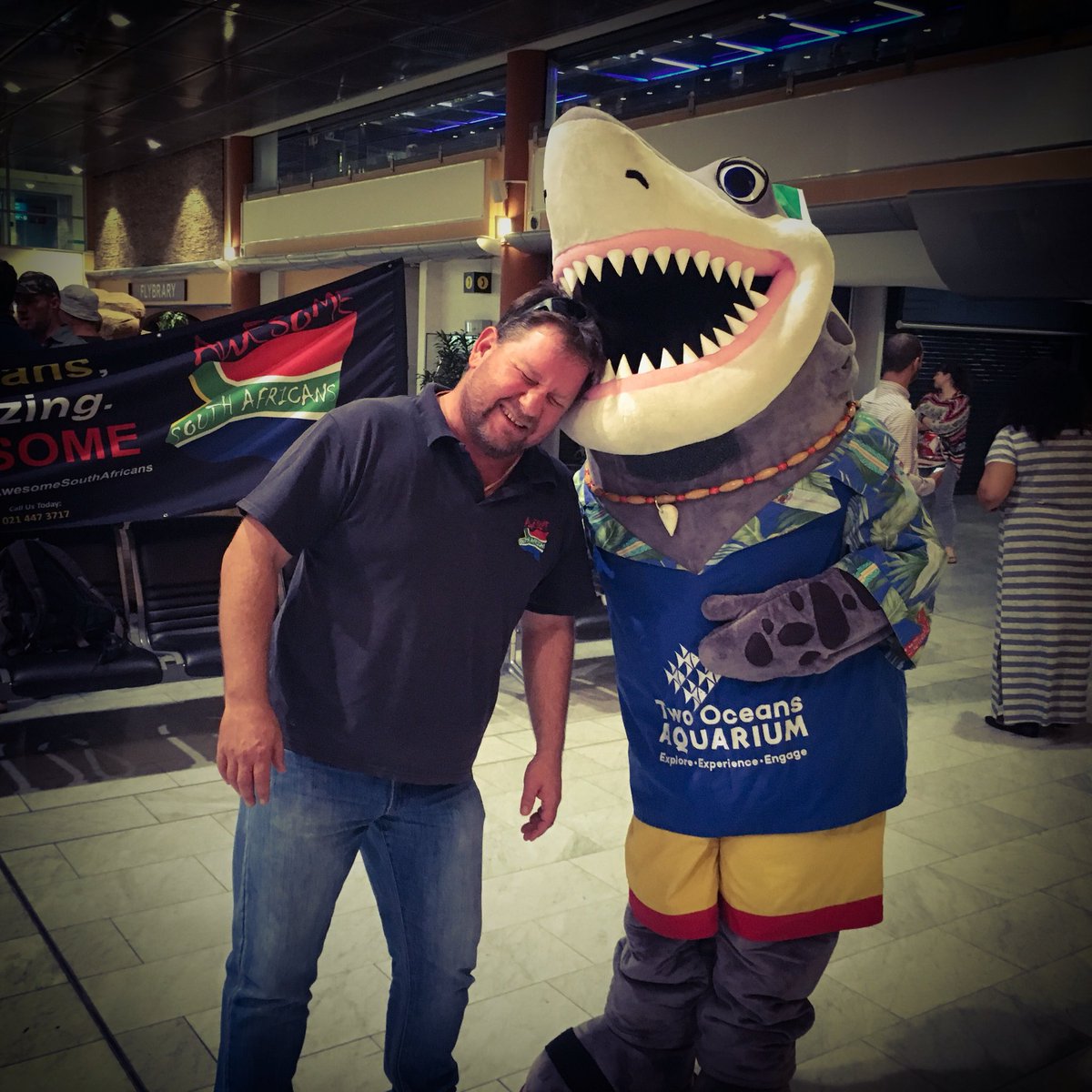 NotUnclePatrick's tweet image. At CT Airport to welcome @chris_bertish home and this happens. What the what😄