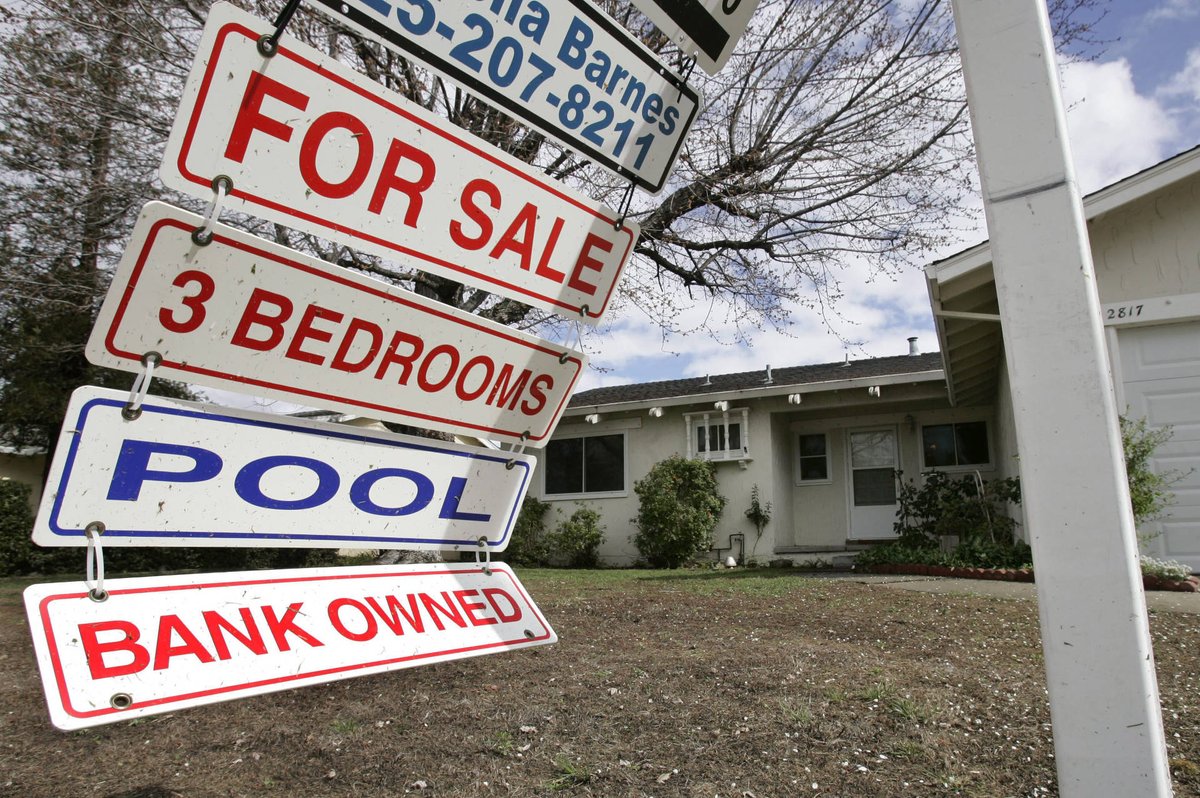 themarknews's tweet photo. More than a roof over your head: how housing's financialization leaves many behind.  https://t.co/sTypifVN89 https://t.co/ES5J4hdkIn