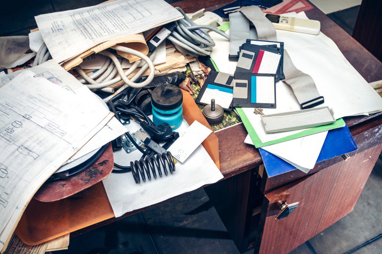 ucmapp's tweet photo. We can't clean your office but we can tidy up your mobile contacts. https://t.co/mdMK3GNacz https://t.co/qXVPzCW9uK