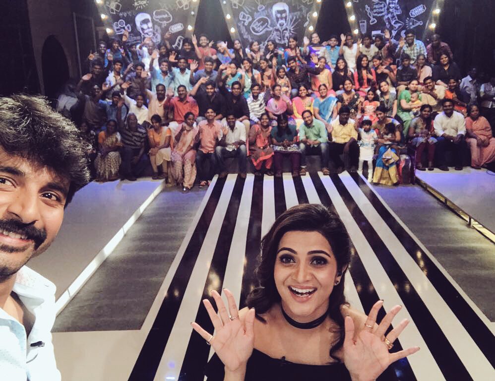 Siva_Kartikeyan's tweet photo. I'm not very good in selfies..but felt lik taking one in @vijaytelevision's new show #AnbudanDD wit our fav @DhivyaDharshini😊👍 https://t.co/FDOHP4nILl