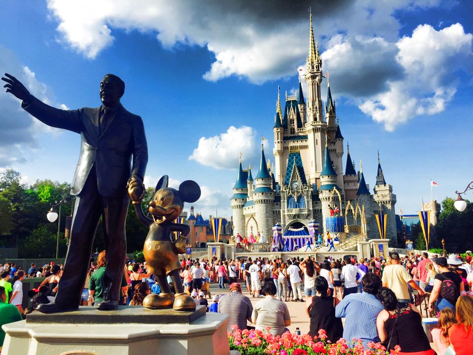 ATasteOfMyWorld's tweet photo. Reminiscing today of 1 of my 14 trips to @WaltDisneyWorld dying to make it back here soon. #ATasteOfMyWorld https://t.co/sjUARXfMzK