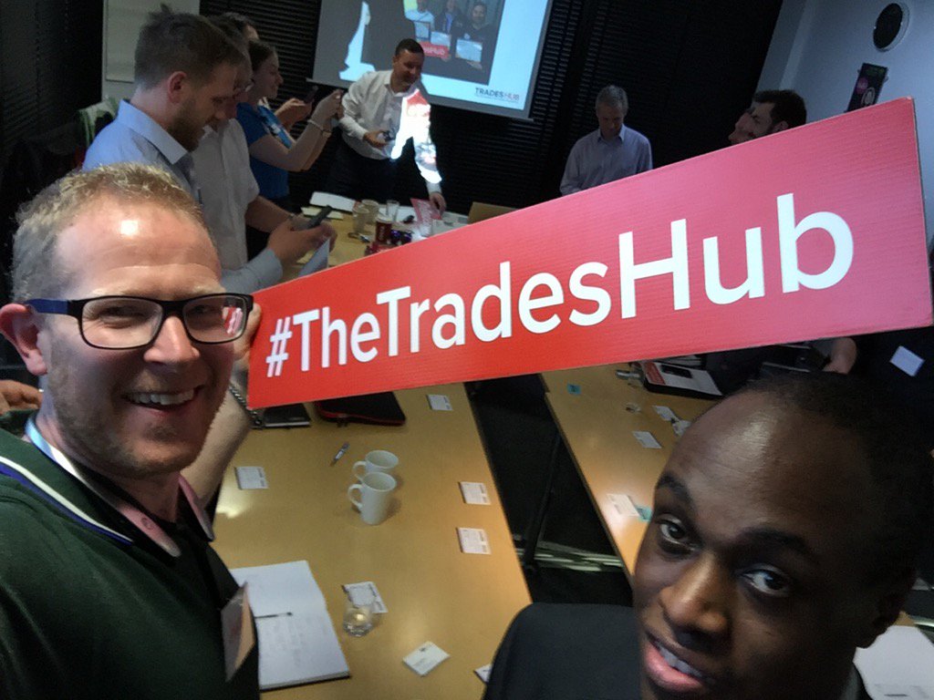 Vectorphoto's tweet photo. 2nd year renewal workshop  @TheTradesHub #thetradeshub @CosyWarmPlumber @deanmarsden4 @Giraffegraphic @JsPlasterers https://t.co/kbmzn3YhJy