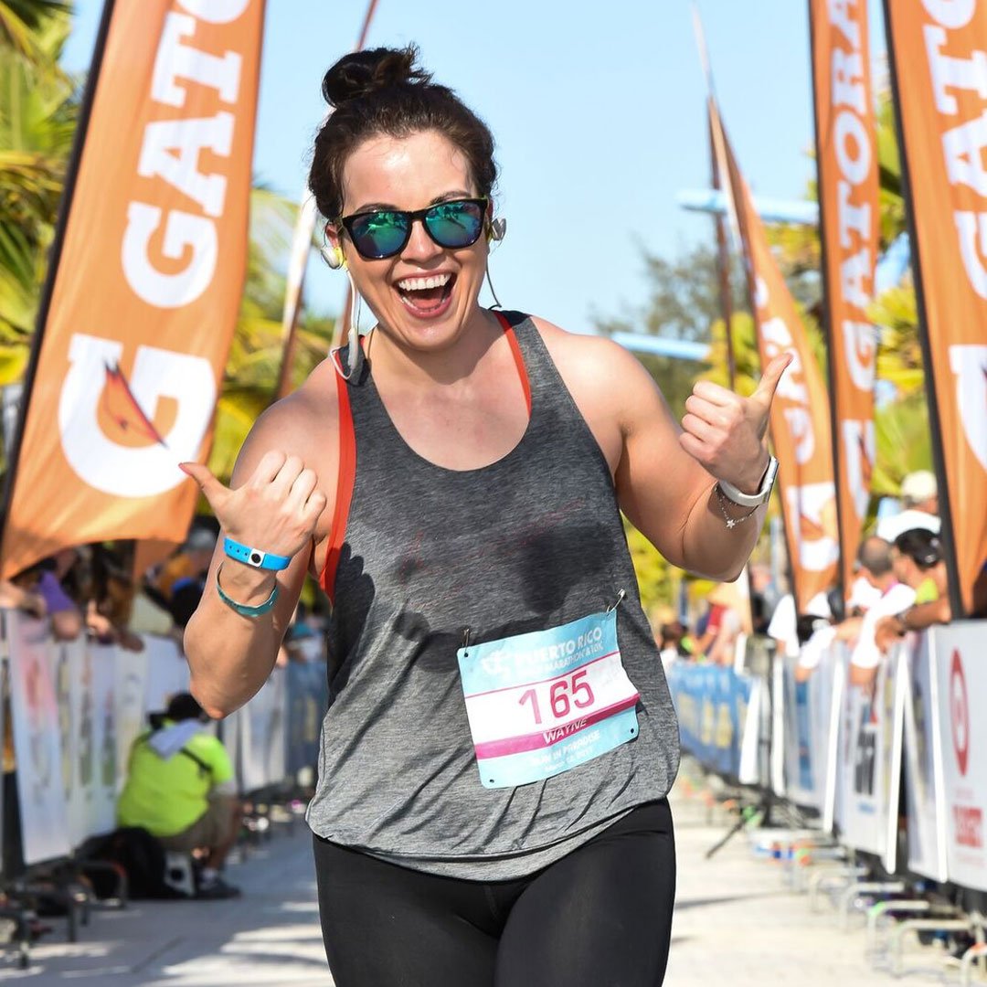 PRHalfMarathon's tweet photo. Receta para sobrevivir el lunes:
✔️Sonrisa de campeón/a
✔️Mucha adrenalina
✔️Ganas de comerte el mundo 👍🏼 #CorreLocal https://t.co/pk3U2sCxtB
