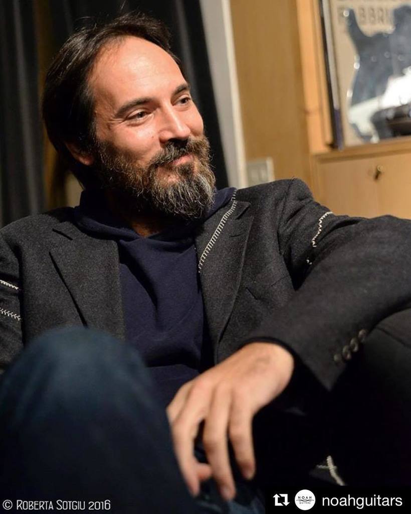 RobertaSotgiu's tweet photo. Repost @noahguitars ・・・
@liviomagnini @ #NuTaste 2016 #incontroconglistrumenti | Photo by courtesy of @robertasotg… https://t.co/iN5XPbD2KV