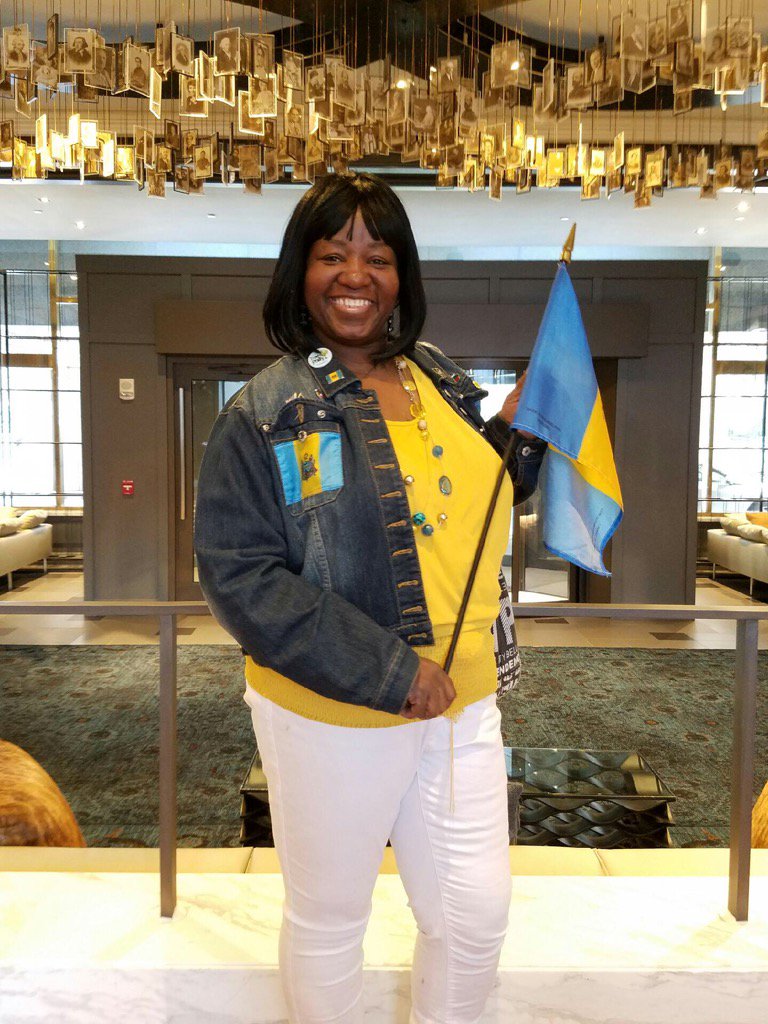 PhillyPrideLady's tweet photo. How FLAG-ERRIFIC is this Philly Pride Gal!Love her!Happy Birthday #PhillyFlag !@PhillyMayor @PhillyCityRep @MLBURNEY https://t.co/QaCzAdTliw