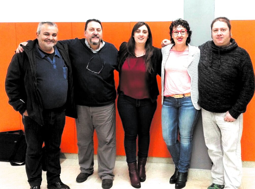 ERCPirineu's tweet photo. #Pirineu a #GuardiaLada a la signatura i presentació del manifest de #Montoliu per denunciar deficiències elèctriques de les grans empreses https://t.co/K35Cfq4Kn9