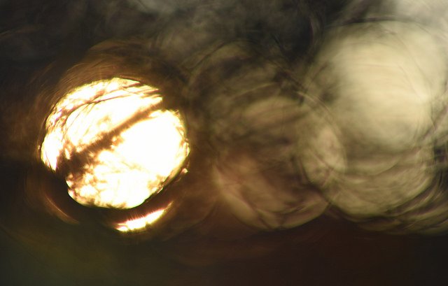 Abstract #sunset through the distinct 135mm defocus lens. flickr.com/photos/visuali…