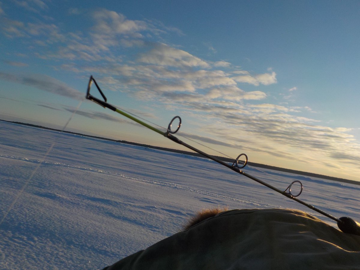 Ice fishing season isn't over yet! Great photos taken in The Pas by <a href="/AlMclauchlan123/">Alan McLauchlan</a>. #exploremb #explorecanada