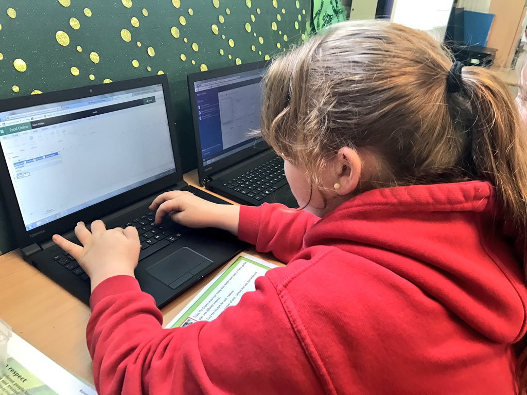 caradogprimary's tweet image. Class 7 are now #representingdata after they have #interpreted #tables #Excel #Hwbplus 👍🏽