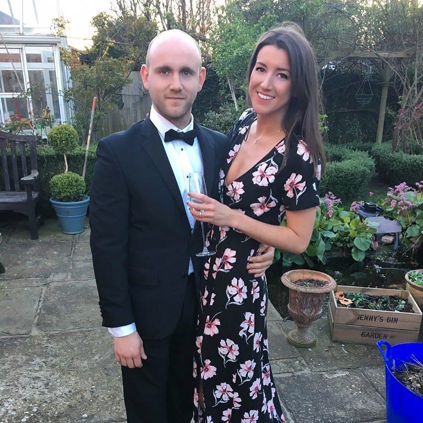 Janemoffat's tweet photo. 💂🏻💃🏽❤️ #charityball #royalmarsden #blacktie #jasonstatham https://t.co/stVdMluSe3 https://t.co/7zsl5zRfVt