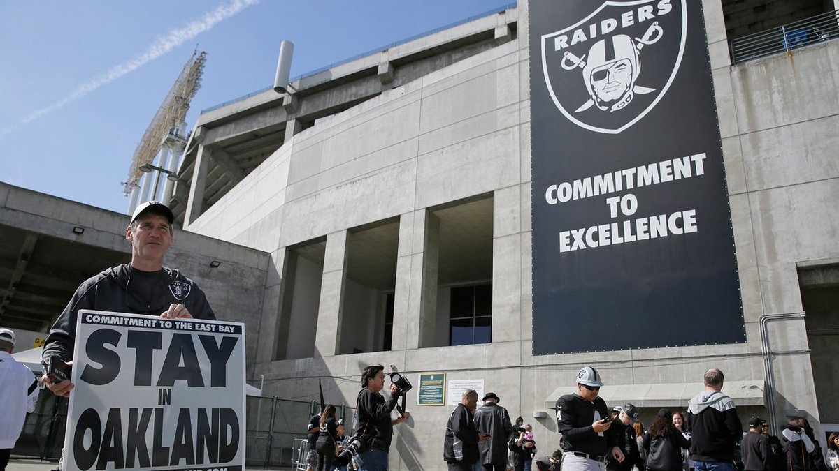 ABC7's tweet photo. THIS JUST IN: NFL owners approve Raiders' move from Oakland to Las Vegas
https://t.co/eVJscCDFvK https://t.co/z4zOCcBH6a
