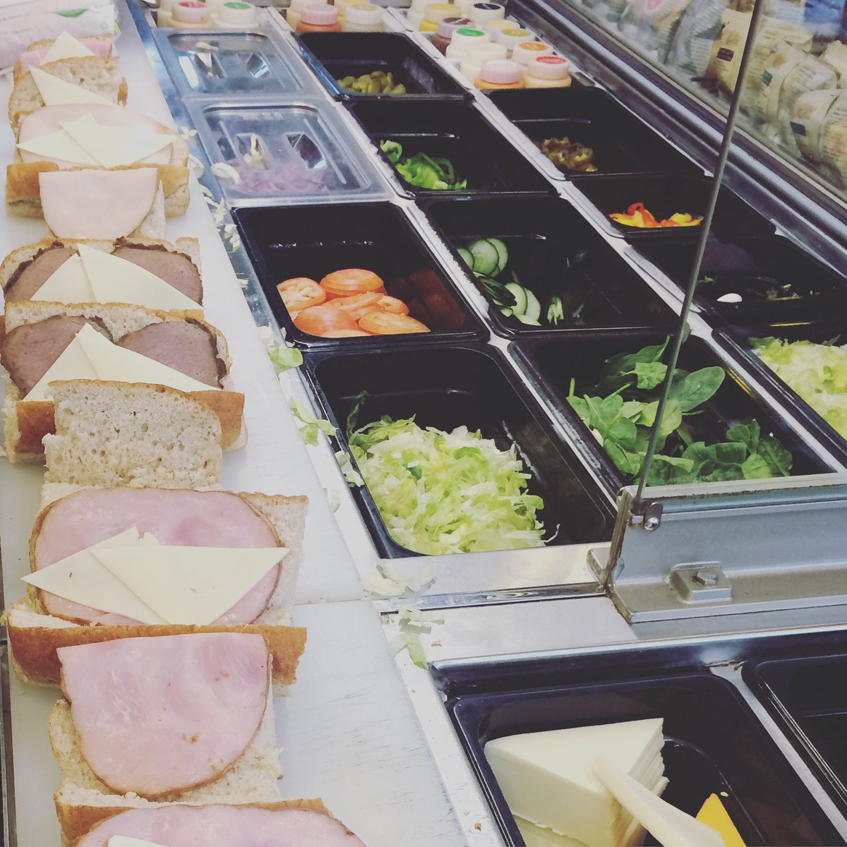 GrandviewHwySub's tweet photo. Inquire about the subway hot lunch school program #subwaygrandview #vsb #healthylifestyle #HealthyFood #schoollunch #freedelivery https://t.co/rUG3JQE31u